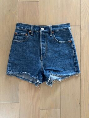 Levi’s Ribcage Denim Shorts Size 25 High Rise Blue Jean Shorts